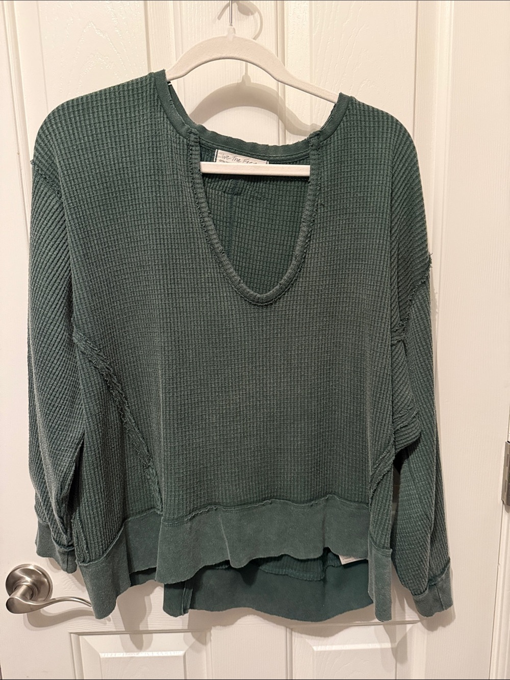 EUC Free People We The People Waffle Green Waffle Knit V-Neck Pullover - Size XS